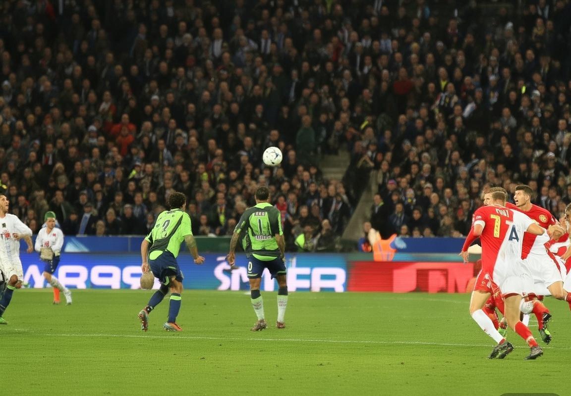 PSG与摩纳哥巅峰对决：战术解析与激情碰撞(图1)